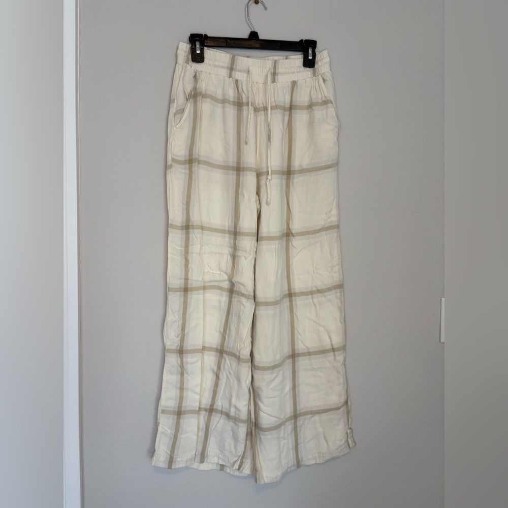 WeWoreWhat | Brushed Flannel Button Up & Drawstring Pull On Pant Set | Ecru | L - Picture 7 of 8